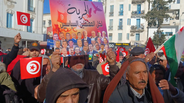 تونس.. تأسيس رابطة لعائلات الموقوفين السياسيين و"معتقلي الرأي"