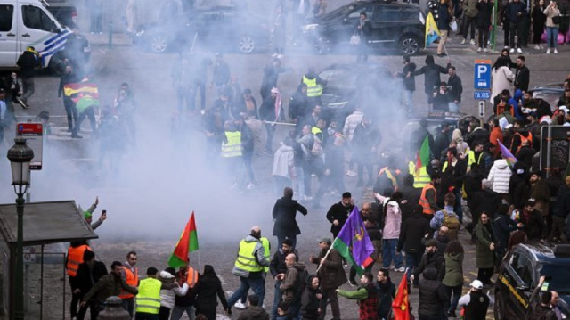 Des militants de l'organisation terroriste PKK lors de leur rassemblement de Bruxelles, le 25 mars 2024.
