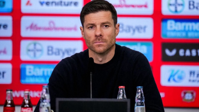 Xabi Alonso a déclaré à l'équipe de Bayer Leverkusen qu'il reste. Il souhaite gagner avec eux et se prépare pour la Ligue des champions l'année prochaine.