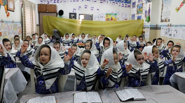  قرار مؤقت بتجميد ميزانيات مدارس "الحريديم في دولة الاحتلال"