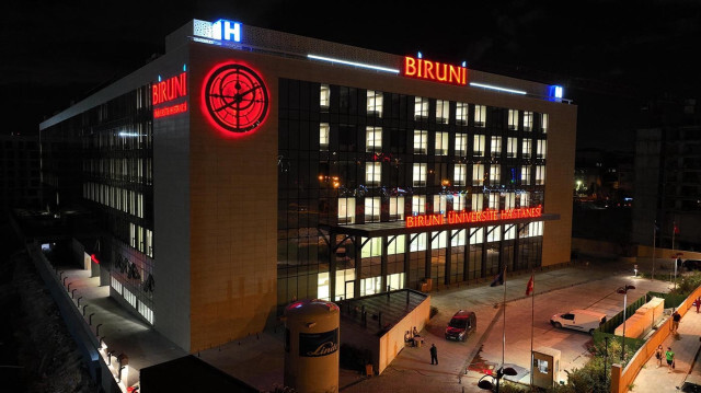L'hôpital universitaire Biruni accueille également des patients internationaux dans tous les domaines de santé dans ses établissements à Istanbul en Türkiye. 
