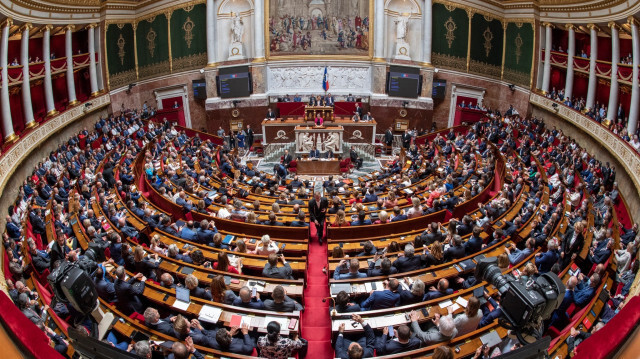 البرلمان الفرنسي يتبنى مقترح قرار يدين "مجزرة باريس 1961"