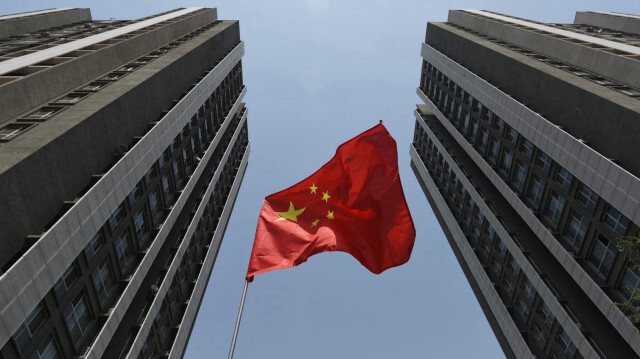 Pékin prévoit 5% de croissance en 2024 malgré une économie à la peine.