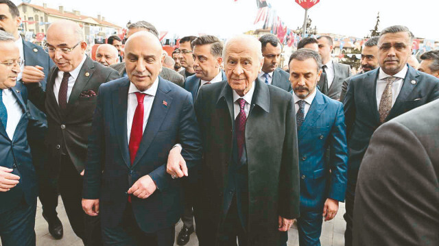 Turgut Altınok, Devlet Bahçeli.