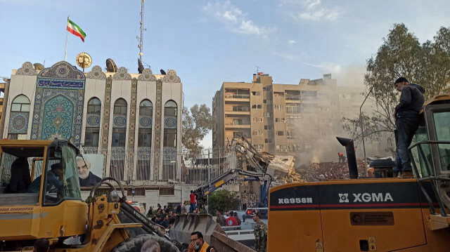 İsrail'in İran'ın Şam'daki konsolosluk binasına saldırısında İranlı general hayatını kaybetti.