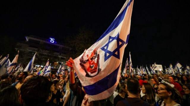 Des manifestants israéliens protestent contre leur gouvernement actuel à Jérusalem, le 31 mars 2024.