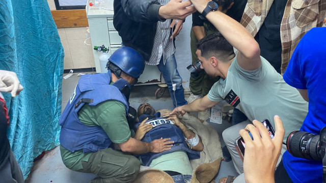 İsrail'in saldırısında TRT Arapça ekibinin de bulunduğu bir grup gazeteci yaralandı.

