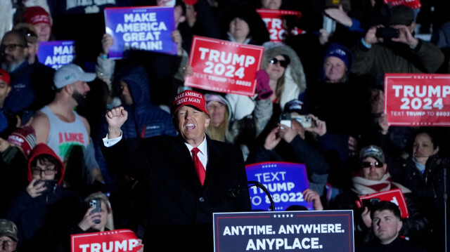 L'ancien président des États-Unis et candidat républicain à la présidence Donald Trump s'exprimant lors d'un meeting de campagne à Schnecksville, en Pennsylvanie, le 13 avril 2024.