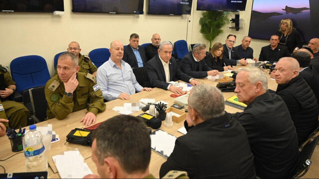 İsrail'de savaş kabinesi toplantı yaptı.