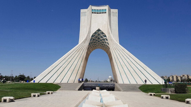 إيران تنفي فرضها حظرا جويا غربي البلاد