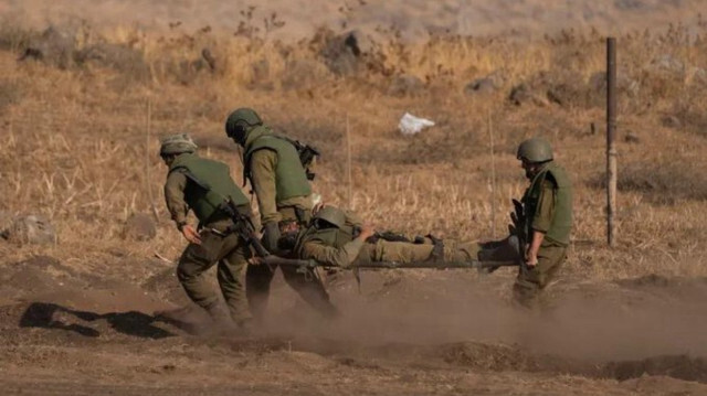 إصابة أحد جنود الاحتلال بجروح خطيرة في معارك شمال غزة