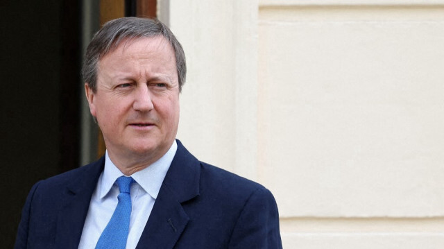 Le secrétaire d'État aux Affaires étrangères, du Commonwealth et du Développement du Royaume-Uni, David Cameron