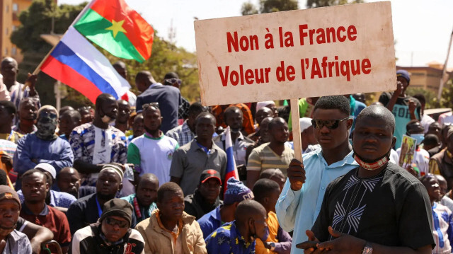 بوركينا فاسو تطرد 3 دبلوماسيين فرنسيين بسبب "أنشطة تخريبية"