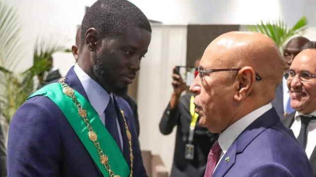 Le Président sénégalais Bassirou Diomaye Faye et le Président de la République Islamique de Mauritanie Mohamed Ould Cheikh El Ghazouani.