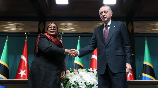 Cumhurbaşkanı Erdoğan, Tanzanya Cumhurbaşkanı Hassan ile ortak basın toplantısı düzenledi.