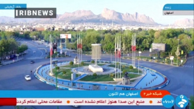 La télévision d'État iranienne, IRIB, a diffusé une vidéo en direct de la ville d'Ispahan tôt le 19 avril 2024, suite à des rapports d'explosions entendues dans la province du centre de l'Iran pour affirmer que la ville était sûre.