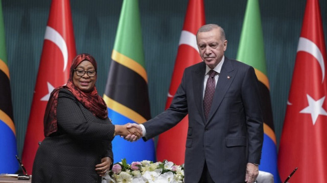 Le Président turc, Reccep Tayyip Erdogan et son homologue tanzanienne, Samia Suluhu Hassan à Ankara en Türkiye, le 18 avril 2024.