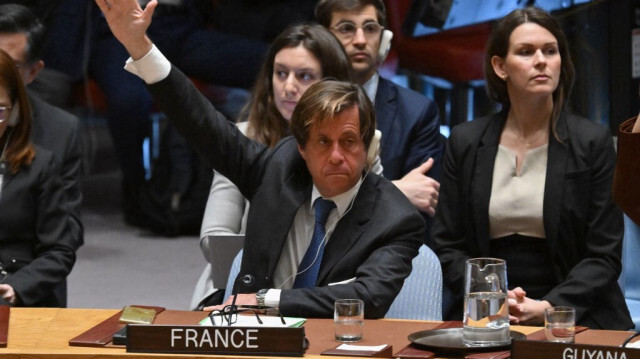 Le représentant permanent de la France auprès des Nations unies, Nicolas de Rivière.
