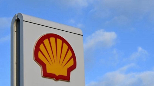 Shell est de nouveau en appel contre sept ONG environnementales néerlandaises l'accusant de ne pas réduire ses émissions de gaz à effet de serre, suite à un jugement de 2021.