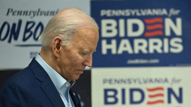 Le président américain Joe Biden s'adresse à des sympathisants et à des bénévoles lors d'une étape de sa campagne à Philadelphie, en Pennsylvanie, le 18 avril 2024.