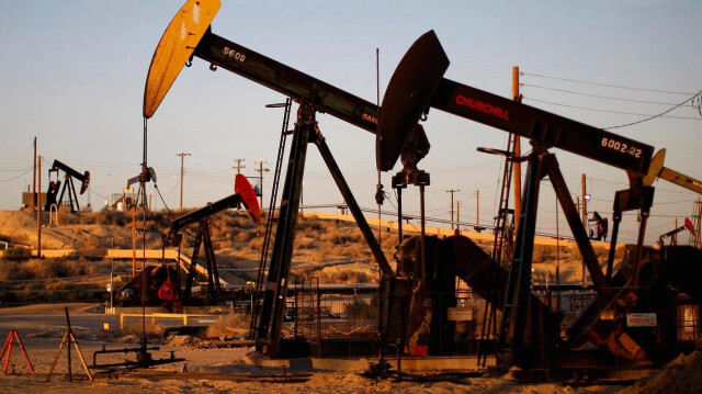 أسعار النفط تفتح على هبوط مع تراجع التوتر بين الاحتلال الإسرائيلي وإيران