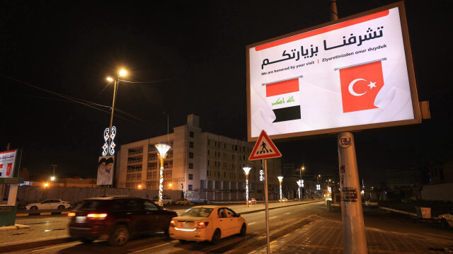بغداد وأربيل تتزين بالأعلام التركية قبيل زيارة أردوغان