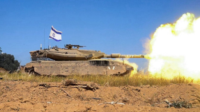 Char israélien en train de pilonner Gaza, le 22 avril 2024.