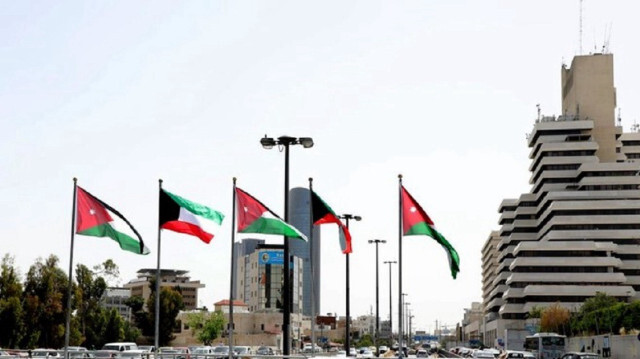 الأردن والكويت يدعوان لحلول دبلوماسية وخفض التوتر بالشرق الأوسط 
