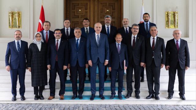 Numan Kurtulmuş, Türk Parlamenterler Birliği üyelerini ağırladı.