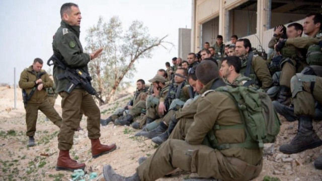  ضباط كبار بجيش الاحتلال الإسرائيلي يعتزمون الاستقالة 