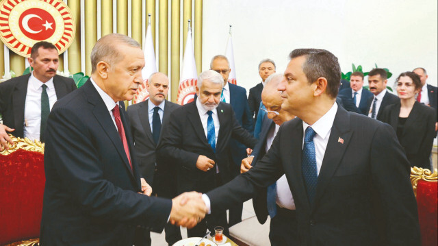 Cumhurbaşkanı Erdoğan, CHP lideri Özgür Özel'in görüşme talebine cevap verdi. 