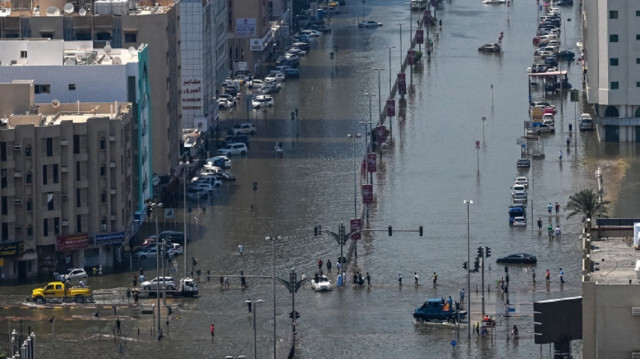 الإمارات.. تخصيص 545 مليون دولار لمعالجة أضرار الفيضانات