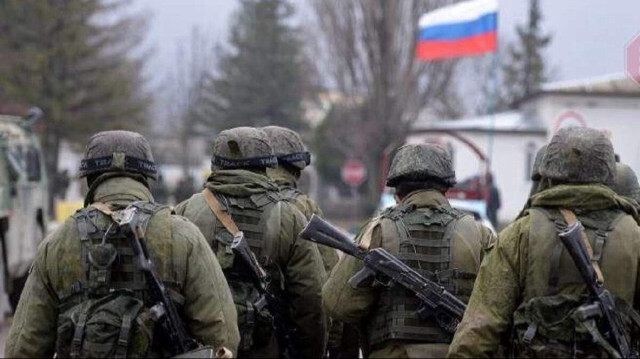Kiev cherche à mobiliser davantage de soldats face à l'armée russe. Le ministre ukrainien des Affaires étrangères, Dmytro Kouleba, a jugé injuste la situation des hommes expatriés quand leurs compatriotes meurent sur le front.