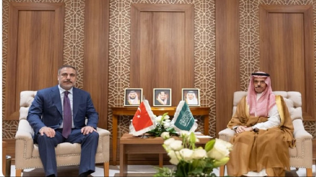 وزير الخارجية التركي يبحث مع نظيره السعودي مستجدات قطاع غزة