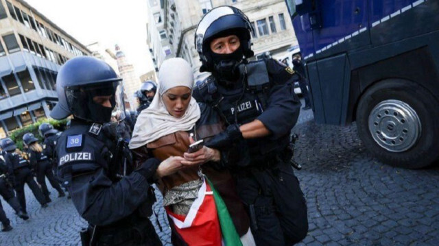 ألمانيا.. "قمع" الشرطة يلاحق نشطاء مناهضون للحرب على غزة
