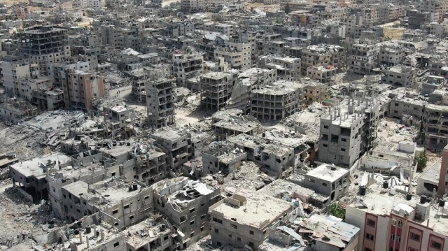 Une vue aérienne des bâtiments détruits à Khan Yunis dans le sud de la bande de Gaza le 22 avril 2024. 