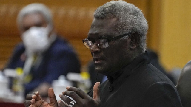 Le Premier ministre sortant des Îles Salomon, Manasseh Sogavare, a déclaré le 29 avril 2024 qu'il ne se présenterait pas pour un nouveau mandat, mettant fin à un règne sismique pro-Chine de plus de quatre ans.