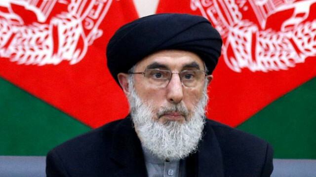En Afghanistan, où l'opposition est muselée, Gulbuddin Hekmatyar se distingue en exprimant des idées divergentes, revenu d'exil en 2017 et resté à Kaboul malgré le retour des talibans au pouvoir.