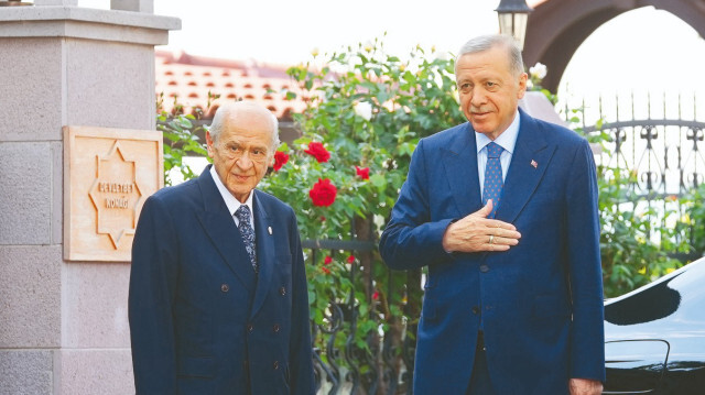 Cumhurbaşkanı Erdoğan ile Devlet Bahçeli, 31 Mart seçimlerinden sonra ilk kez bir araya geldi. 