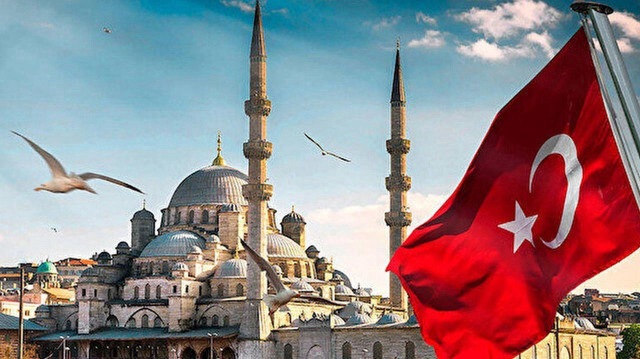 تركيا.. إيرادات السياحة ترتفع 5.4 بالمئة في الربع الأول من 2024