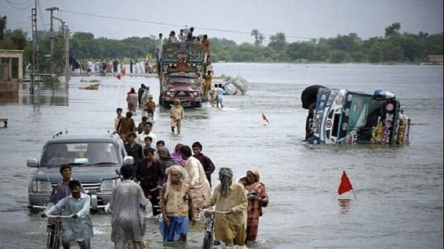 مصرع 17 شخصا جراء هطول أمطار غزيرة شمال غرب باكستان