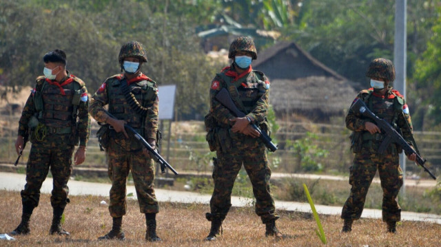 La junte birmane a signalé avoir abattu sept drones au-dessus de Naypyidaw, marquant une rare attaque contre le pouvoir militaire, le 04 mars 2024.