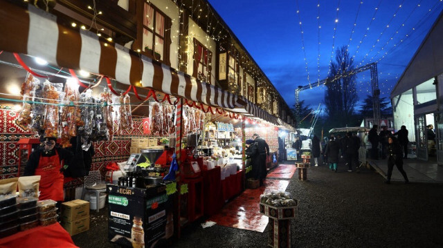 Le marché du Ramadan pendant le mois sacré musulman du Ramadan à Strasbourg, dans l'est de la France, le 29 mars 2024.