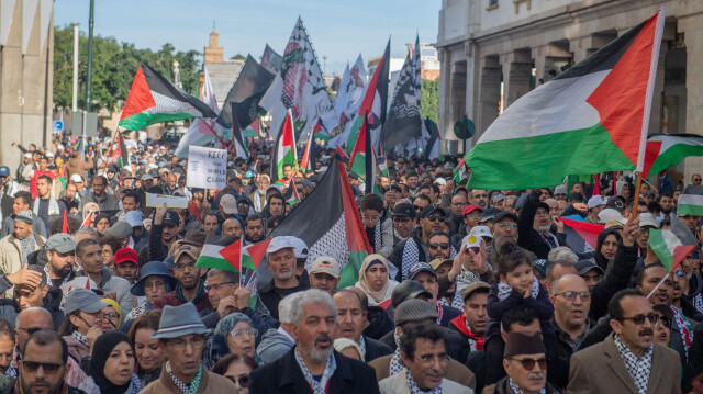Des milliers de personnes ont manifesté au Maroc pour protester contre les attaques israéliennes sur la bande de Gaza depuis le 7 octobre 2023.