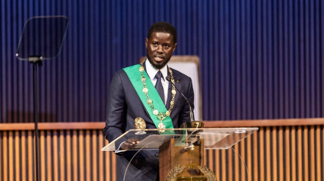 Bassirou Diomaye Faye prononce son discours en tant que président du Sénégal dans un centre d'exposition de la ville nouvelle de Diamniadio, près de la capitale Dakar, le 2 avril 2024.