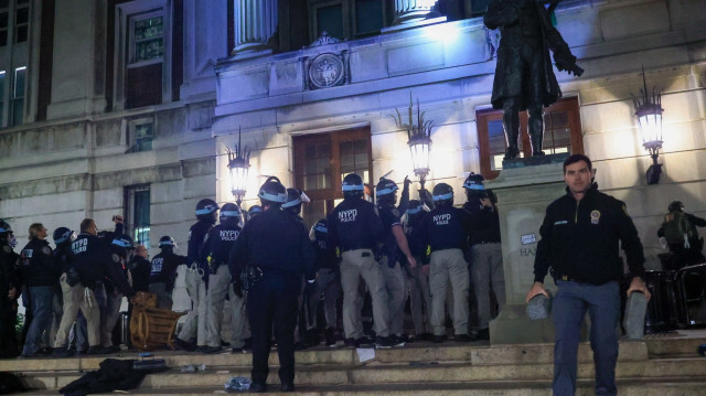 الشرطة تفض اعتصام الطلاب بجامعة كولومبيا وتخلي مبنى "هاميلتون" 
