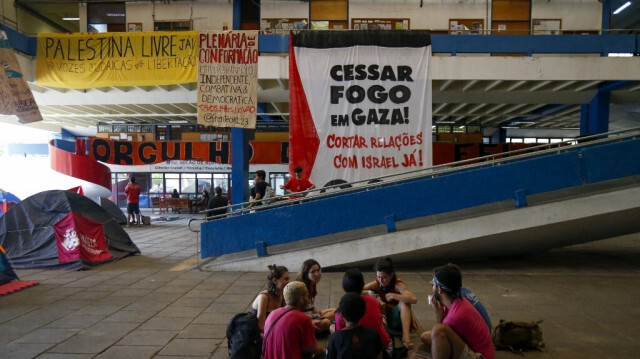 Des étudiants campent à l'Université de São Paulo (USP), en soutien aux Palestiniens et contre les attaques d'Israël dans la bande de Gaza, à São Paulo, au Brésil, le 9 mai 2024.  