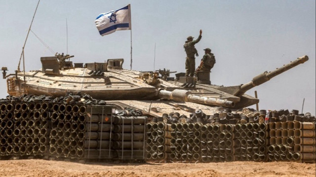 Un char de combat positionné dans le sud d'Israël près de la frontière avec la bande de Gaza, le 09 mai 2024.