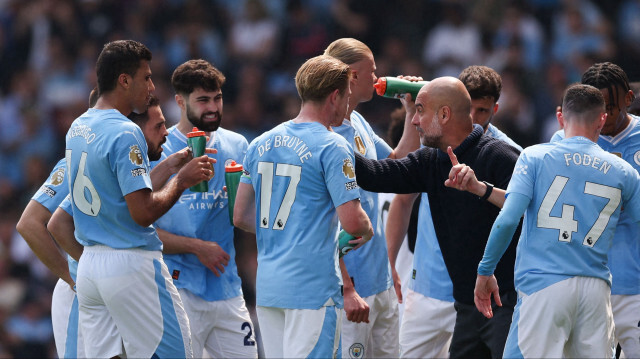 Manchester City, en yakın rakibi Arsenal'in 2 puan önünde yer alıyor.