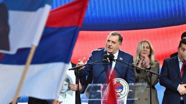 Le leader sécessionniste serbe bosniaque Milorad Dodik s'adresse à ses partisans lors du rassemblement "Srpska Is Calling You", à Banja Luka, le 18 avril 2024.